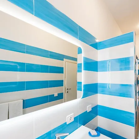 Guesthost - Cozy Balcony Flats Near The Sea Francavilla *