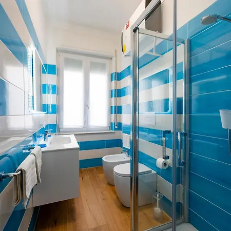 Guesthost - Cozy Balcony Flats Near The Sea Francavilla Apartment