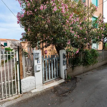 Guesthost - Cozy Balcony Flats Near The Sea Francavilla Apartment Francavilla Al Mare